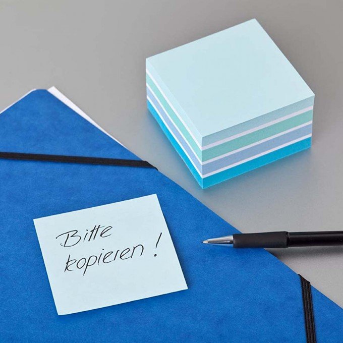 Post it Super Sticky Cubo da 450 Foglietti Adesivi 76 mm x 76 mm Multicolore Azzurro Pastello Blu Smeraldo Blu Cielo Blu Ultra Bianco